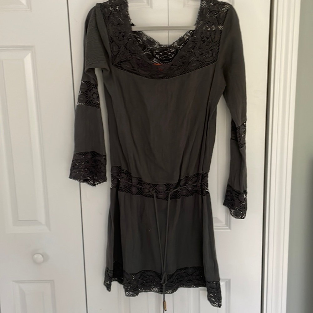 Lacy Cotton dress in charcoal gray.